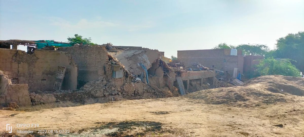 FarhanBrilliant's tweet photo. Please help me as I am trying to seek your attention. My area is in Flood. I need Attention. #TaunsaNeedsAttention https://t.co/uizQoDgy8F
#TaunsaNeedsAttention