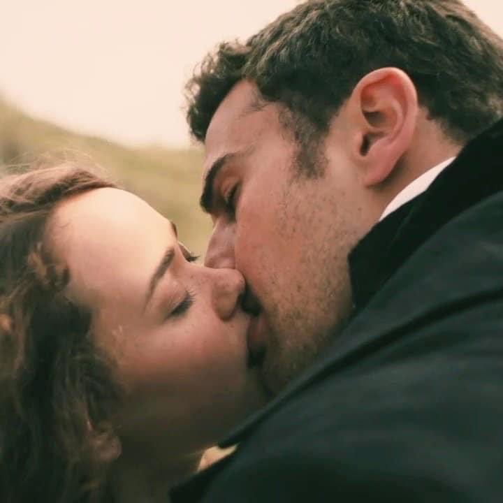 RobynLiviani's tweet photo. Let’s do some more then!
#Imagine #MarriedSidlotte #WeddedBliss #MrAndMrsParker
❤️
#OnlySidlotte
#goldencouple
#sacredcouple
#notwatchings2 https://t.co/WgvSAfT9ua