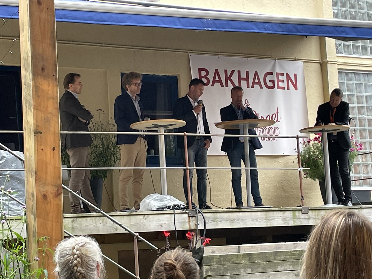 Marthe B. Løberg (@mbloberg) on Twitter photo #Arendalsuka 2022: Rekordår med gode debatter om helsenæring og tilgang til ny kreftbehandling, en bratt læringskurve for ferske helsepolitikere - toppet av en kul kickoff på #Bartekampen Takk for i år, jeg har kost meg☀️! <a href="/radforsk/">RADFORSK</a> @OsloCancer <a href="/Prostatakreft/">Prostatakreftforeningen</a> <a href="/Lymfekrforening/">Lymfekreftforeningen</a> #Arendalsuka 2022: Rekordår med gode debatter om helsenæring og tilgang til ny kreftbehandling, en bratt læringskurve for ferske helsepolitikere - toppet av en kul kickoff på #Bartekampen Takk for i år, jeg har kost meg☀️! <a href="/radforsk/">RADFORSK</a> @OsloCancer <a href="/Prostatakreft/">Prostatakreftforeningen</a> <a href="/Lymfekrforening/">Lymfekreftforeningen</a>