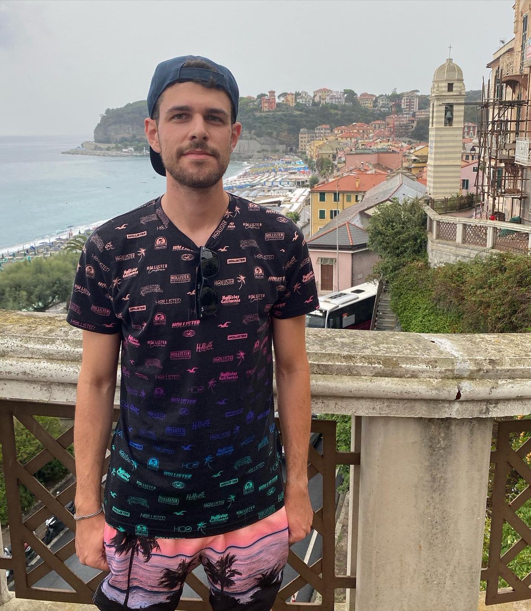 MattiaMalve's tweet photo. Couldn’t expect better weather conditions on vacation😅😂🤣
#summer #vacation #holiday #rainy #cloudy #celleligure #view https://t.co/zGcnuQisLT