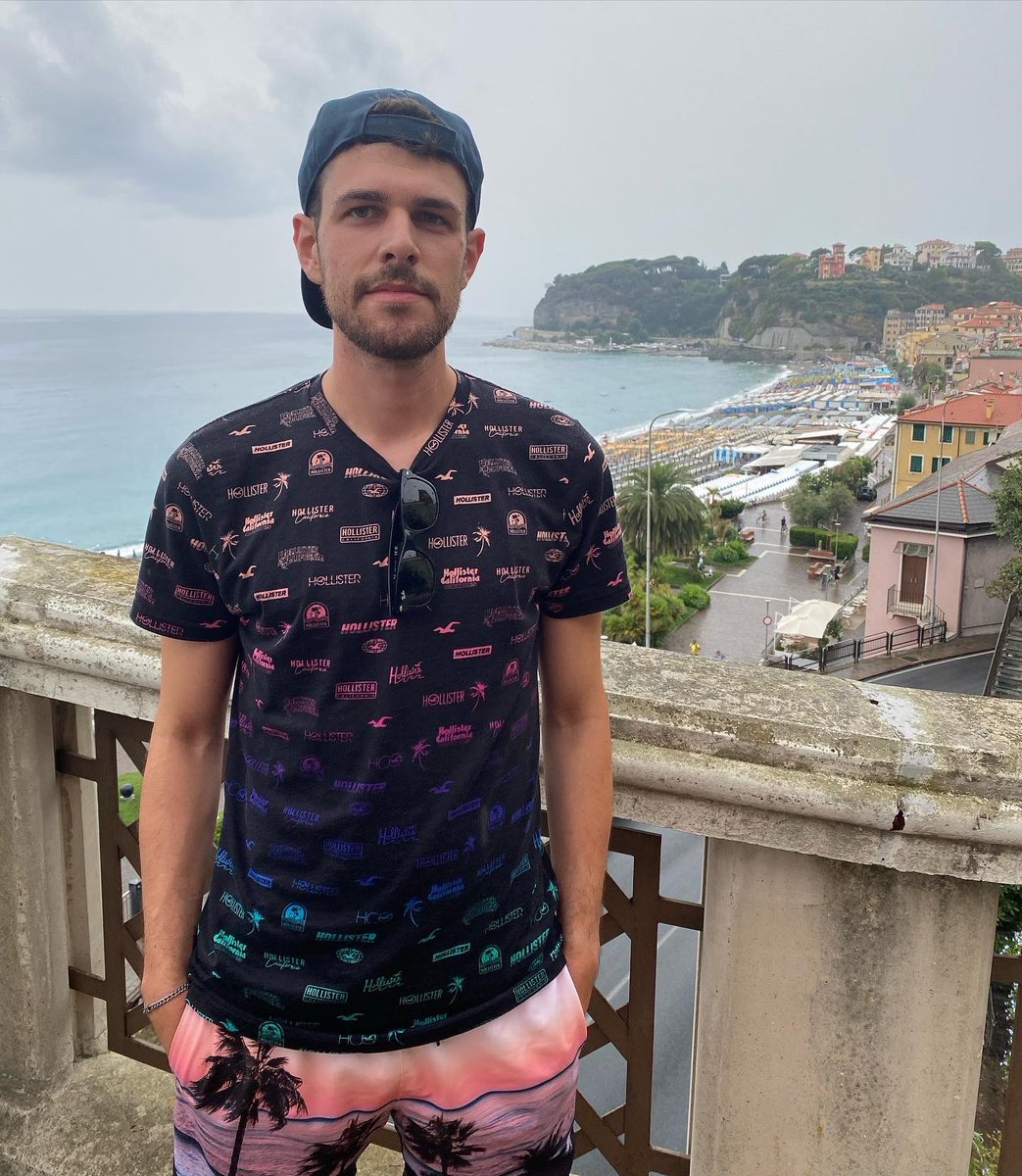 MattiaMalve's tweet photo. Couldn’t expect better weather conditions on vacation😅😂🤣
#summer #vacation #holiday #rainy #cloudy #celleligure #view https://t.co/zGcnuQisLT