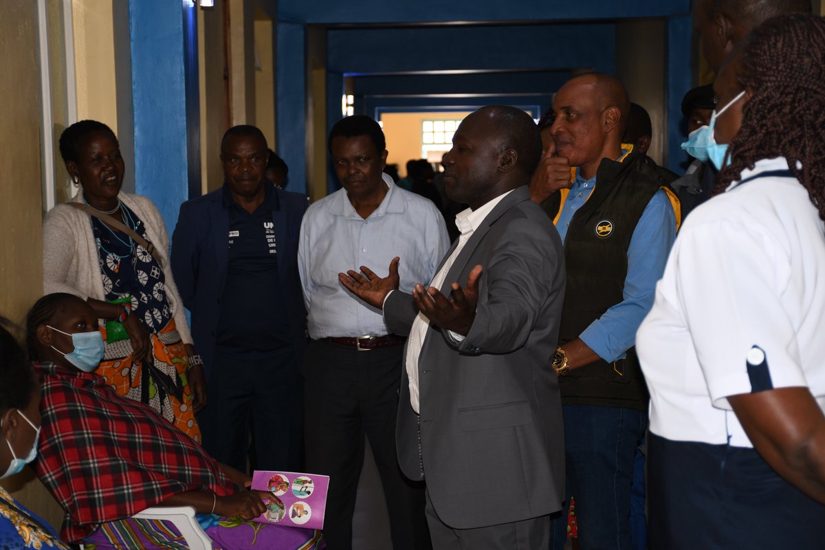 Laikipia_health's tweet photo. Governor-elect @GVNJoshuaIrungu earlier today paid a courtesy call to @NanyukiH, where he interacted with patients, hospital staff and management. https://t.co/cVoid9Z5Wc