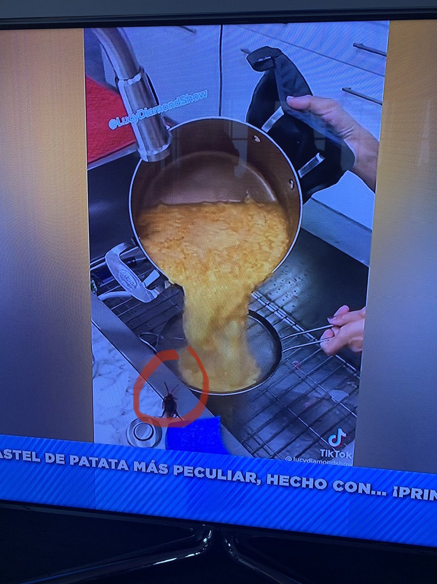Aymita_'s tweet photo. A todos se os ha pasado esto por alto?  😱 @zapeandola6 https://t.co/F46jBP0UjQ