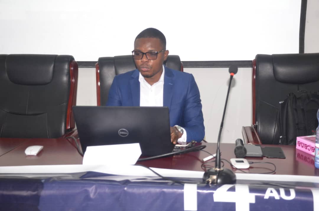 SekeNsunguEric's tweet photo. Du 15 au 17 août, j'ai animé en tant que facilitateur, l'atelier de formation sur le digital dans le cadre du projet de renforcement de l'engagement civique des jeunes femmes en ligne et hors ligne en RDC, organisé par @habariRDC et son partenaire @sofepadi, avec l'appui de #FNUD https://t.co/S2rMbhAaZm