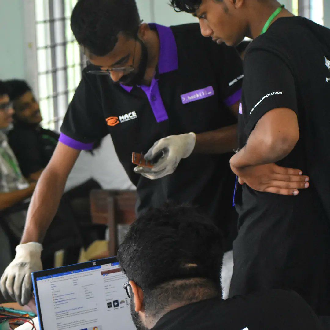 zainmfd's tweet photo. It was my first team hackathon with @NafisMuhib and @_saiyad_. 
  Each and every moment is memorable and fun. As a participant in that hackathon,the organisers are incredibly wonderful, because they give the hackathon challenge at the time of hackathon beginning. . https://t.co/JsfXmtVXBv