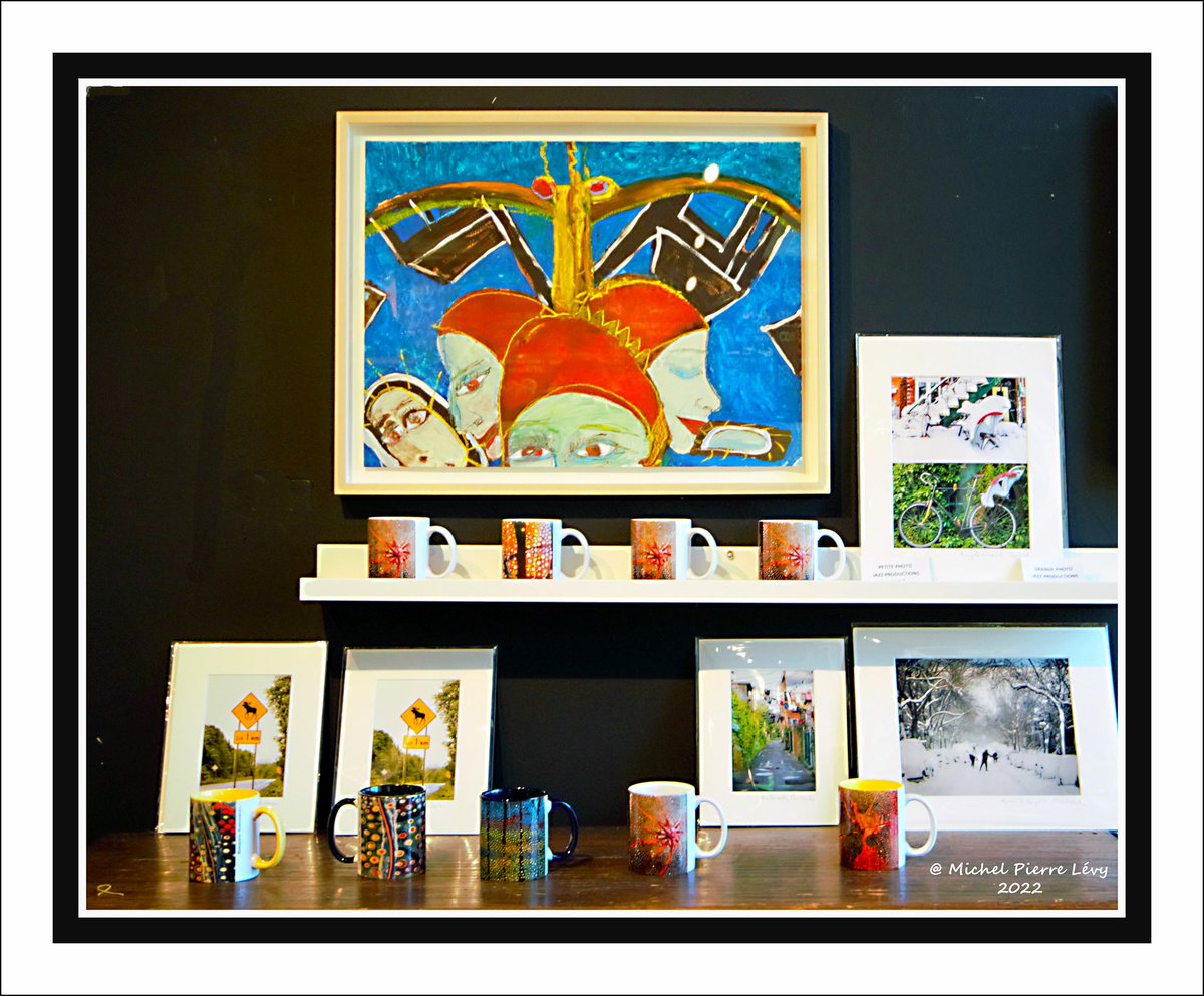 MchlvyPhoto's tweet photo. Café des Arts- Vieux Montréal. https://t.co/XTOFW8RH5s