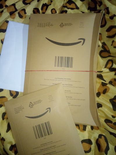 howo1's tweet photo. so behandelt also die Berliner #PINAG die wertvollen #Amazon Sendungen
GRAUSAM umgeknickt
(da darf man ja froh sein das nix abgeschnitten wurde)
und brutal in den Briefkasten gestopft
...hoffe das der Inhalt diese Tortur überstanden hat und noch lebt https://t.co/pYBzK0as5J