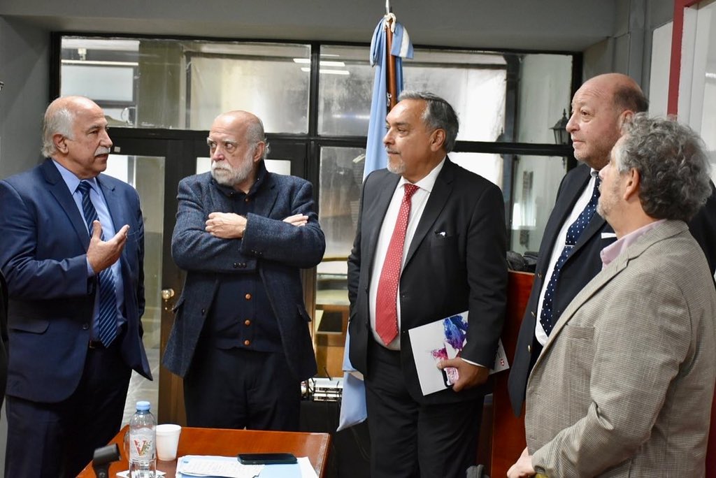 MarioFiad's tweet photo. La #AGNET producirá la información necesaria que ayudará a la formulación de políticas sanitarias que tiendan a resolver los problemas de un sistema de salud fragmentado y segmentado. Espero que pronto podamos encontrar los consensos para contar con esta importante herramienta. https://t.co/P2wJEmYxua