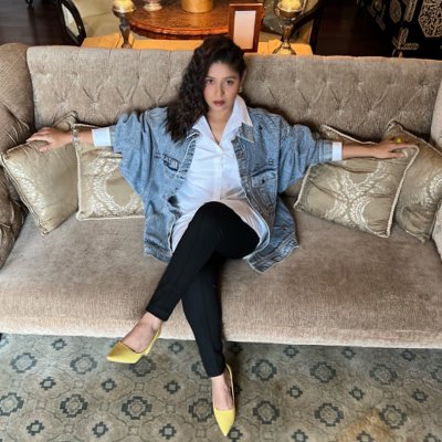 SunidhiChauhan5's tweet photo. #NewProfilePic https://t.co/kDTiG5KrAW