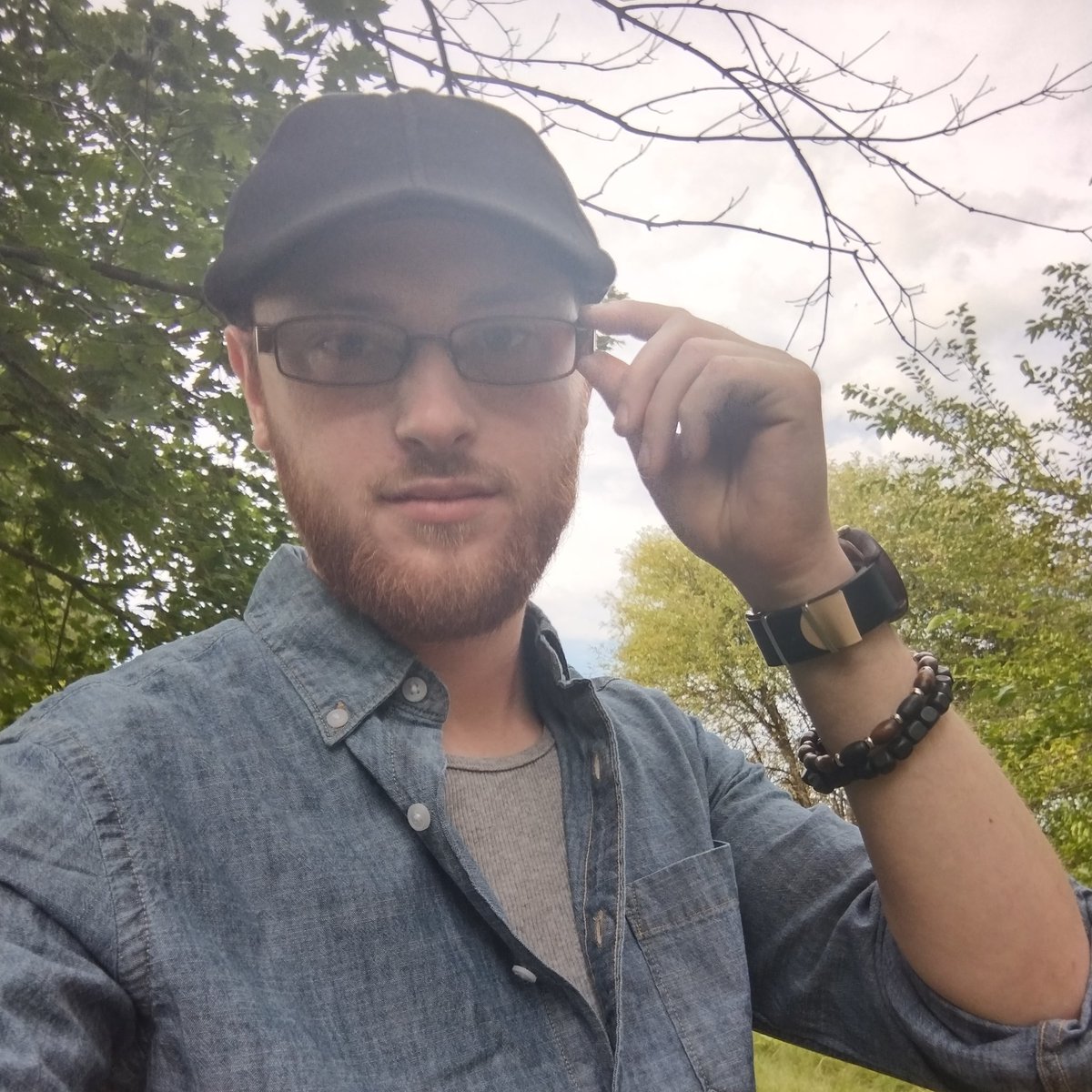 MatthewBoff's tweet photo. Oops, let me fix my glasses 🤣
#NewProfilePic https://t.co/KTbY4qmFAG