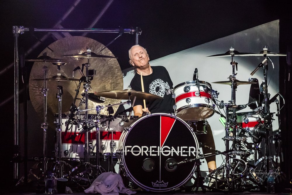 Wishing a very happy birthday to Dennis Elliott! 
Photos: Vicki Diaddezio 