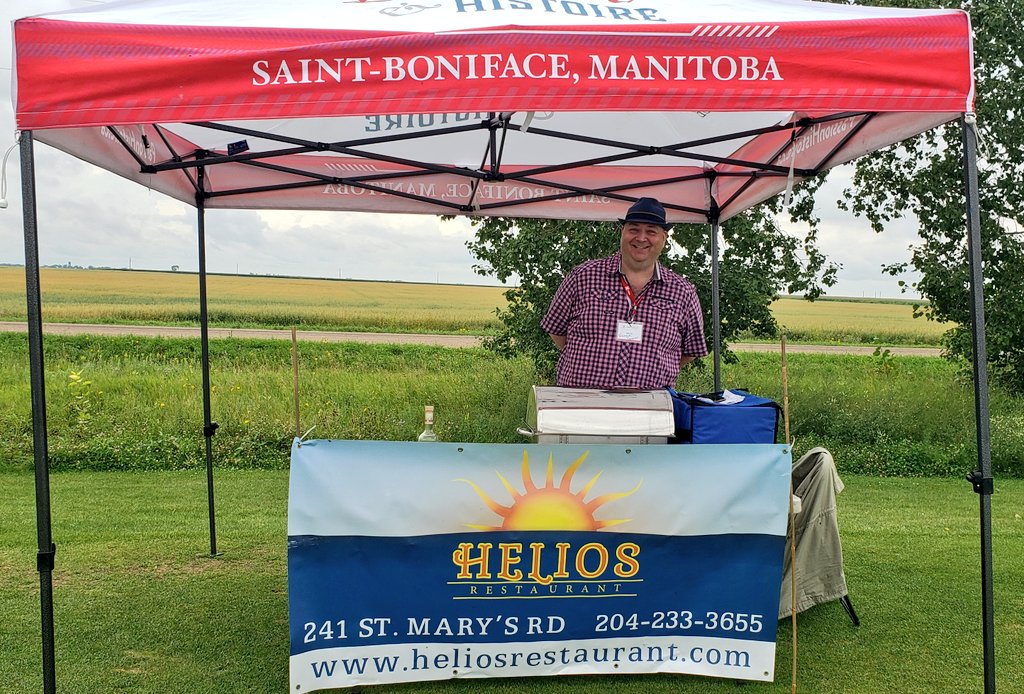 drMediaPro's tweet photo. Happy to see delicious local businesses like @Heliosresto at the @cdemmanitoba golf tournament. AMAZING Souvlaki and Ouzo. OPA!!! ⛳ https://t.co/zrnFUYj4yR
