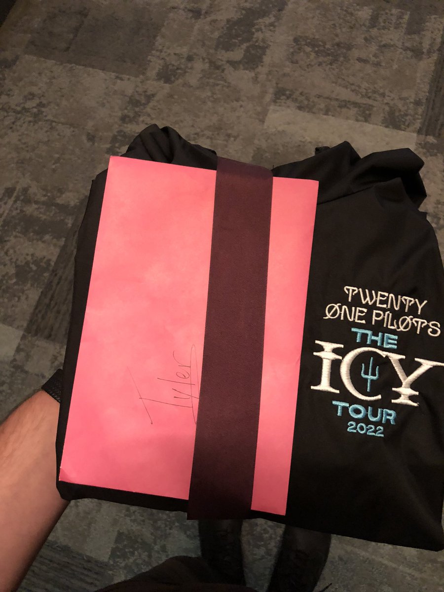 ryan // ريان tweet media