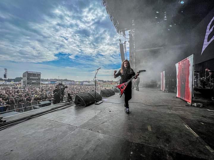 Prof. Alan M Smith (@profalanmsmith) on Twitter photo Very proud Dad day today!! Yongest accepted to Sheffield University to study Japanese and Eldest playing the main stage a Summerbreeze open air in Germany!!! #prouddad Very proud Dad day today!! Yongest accepted to Sheffield University to study Japanese and Eldest playing the main stage a Summerbreeze open air in Germany!!! #prouddad