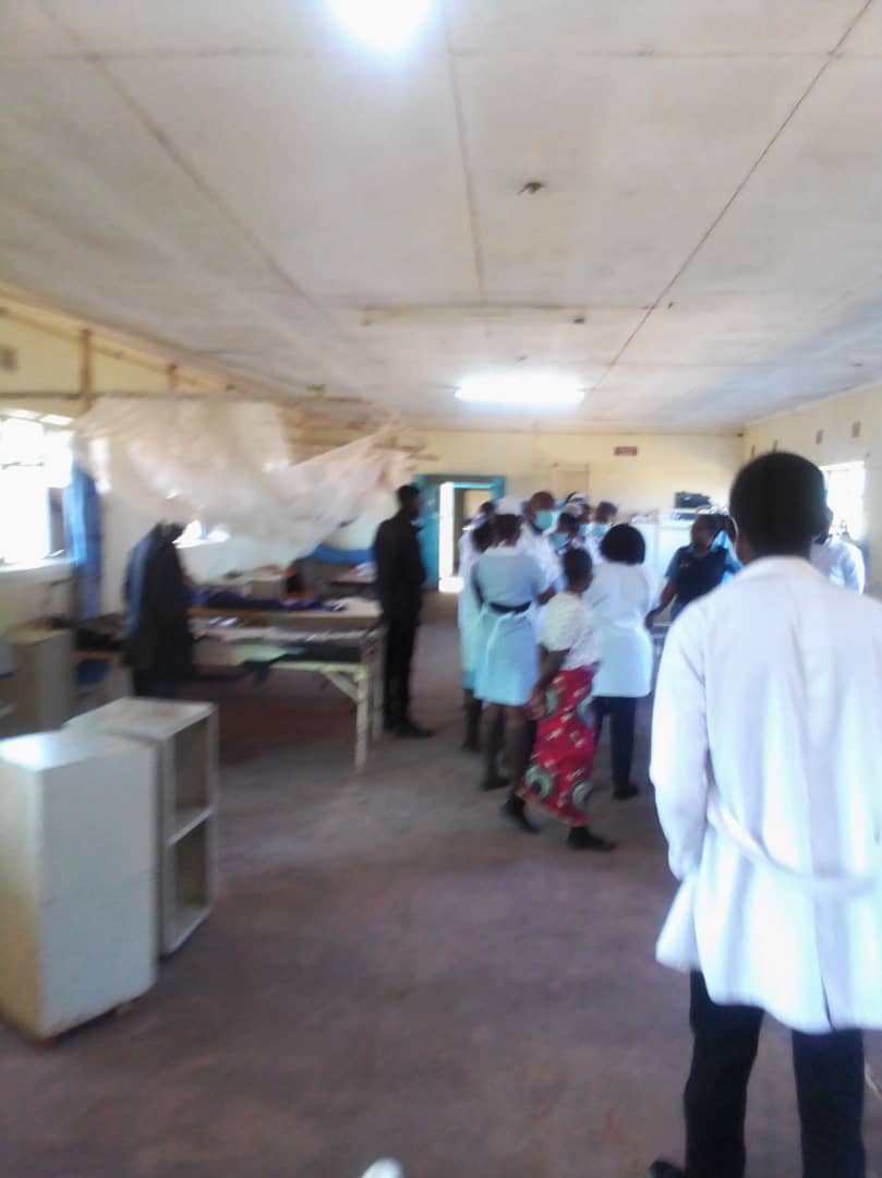 VallisJo's tweet photo. Mulilo Gases is at #Chitambohospital, Zambia, installing the pipeline which will carry oxygen from the Scottish Government sponsored oxygen generator to patients' bedsides. https://t.co/xOT0tT9RwE