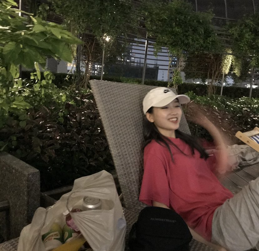 jhwonfiles's tweet photo. late night stroll with jeonghan and gowon https://t.co/kIa32MBZoB