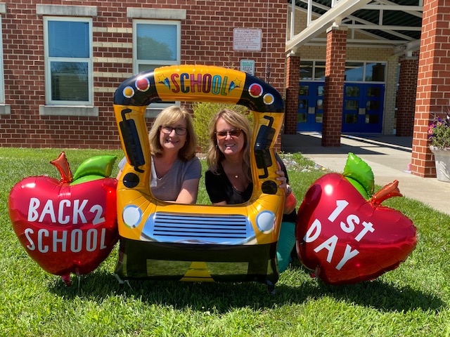 hcpss_bpes's tweet photo. The Bushy Park ES staff were so excited to start their 1st day of the 2022/2023 school year!
@mjmsuper #GetSetHCPSS https://t.co/zYInHiTTNZ