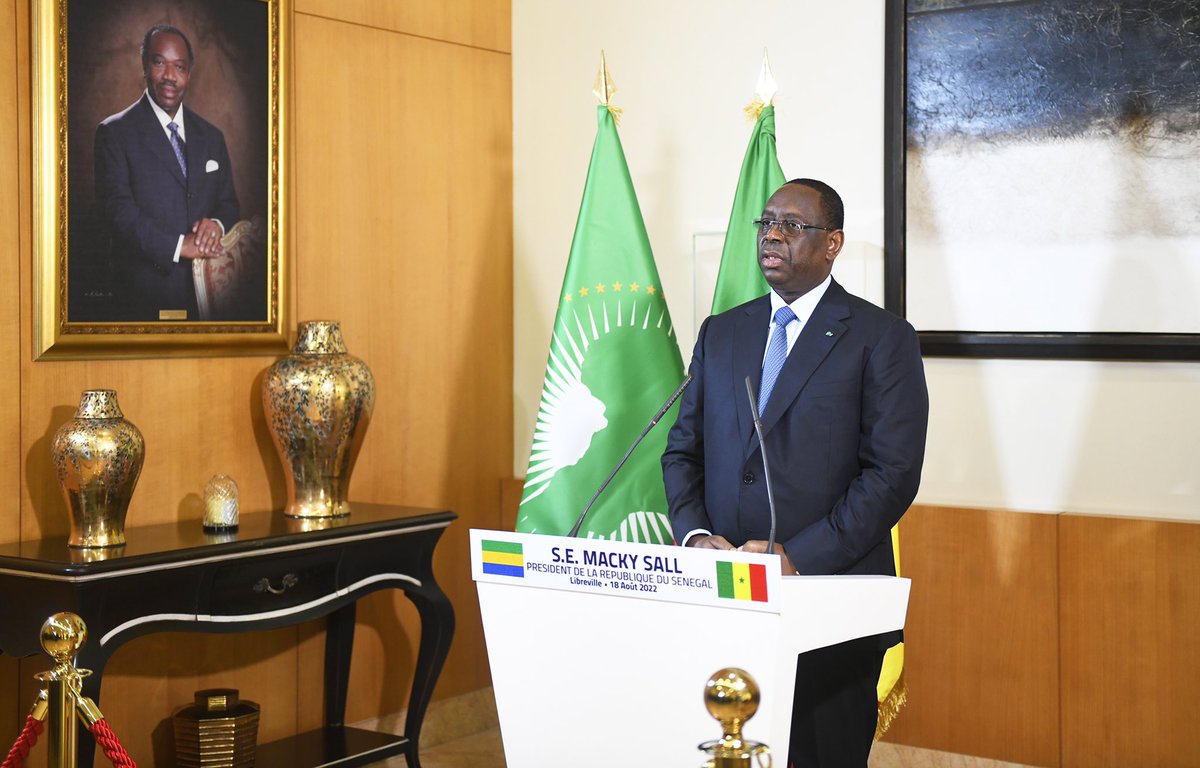 PresidenceGA's tweet photo. Ce 18 août, le @PresidentABO Président Ali Bongo Ondimba s’est entretenu en tête à tête avec son homologue sénégalais le Président @Macky_Sall, invité d’honneur de la célébration du 62e anniversaire de l’indépendance du Gabon. https://t.co/59CLmHlH39