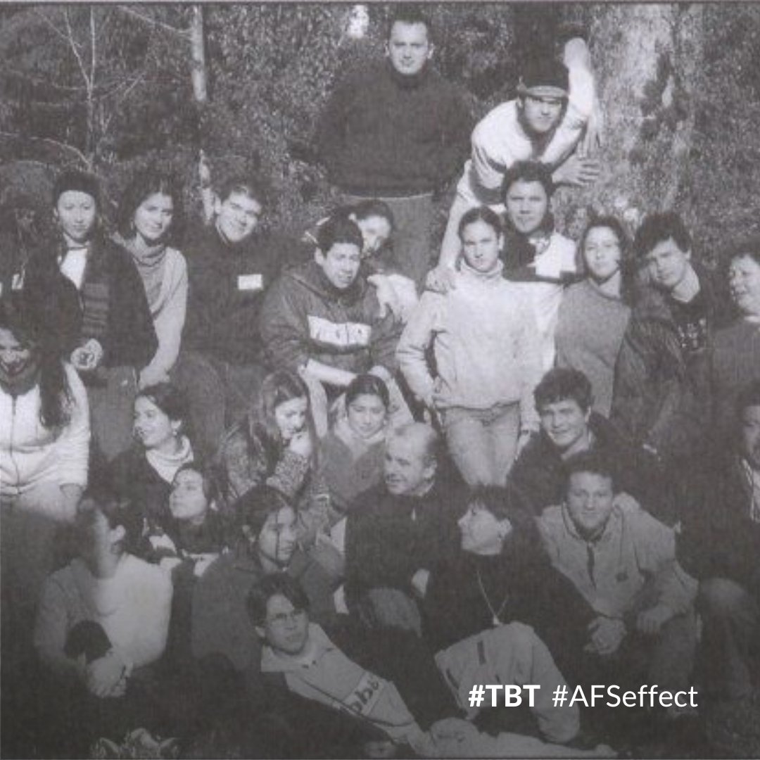 #JuevesdeAntaño ¿Alguien se reconoce en esta foto 🤭? Compartimos este registro del campamento AFS en Lican Ray del 2002.

Gracias a nuestra comunidad por compartir este bello recuerdo 🥰

#ThrowbackThursday #TBT #afs #afschile