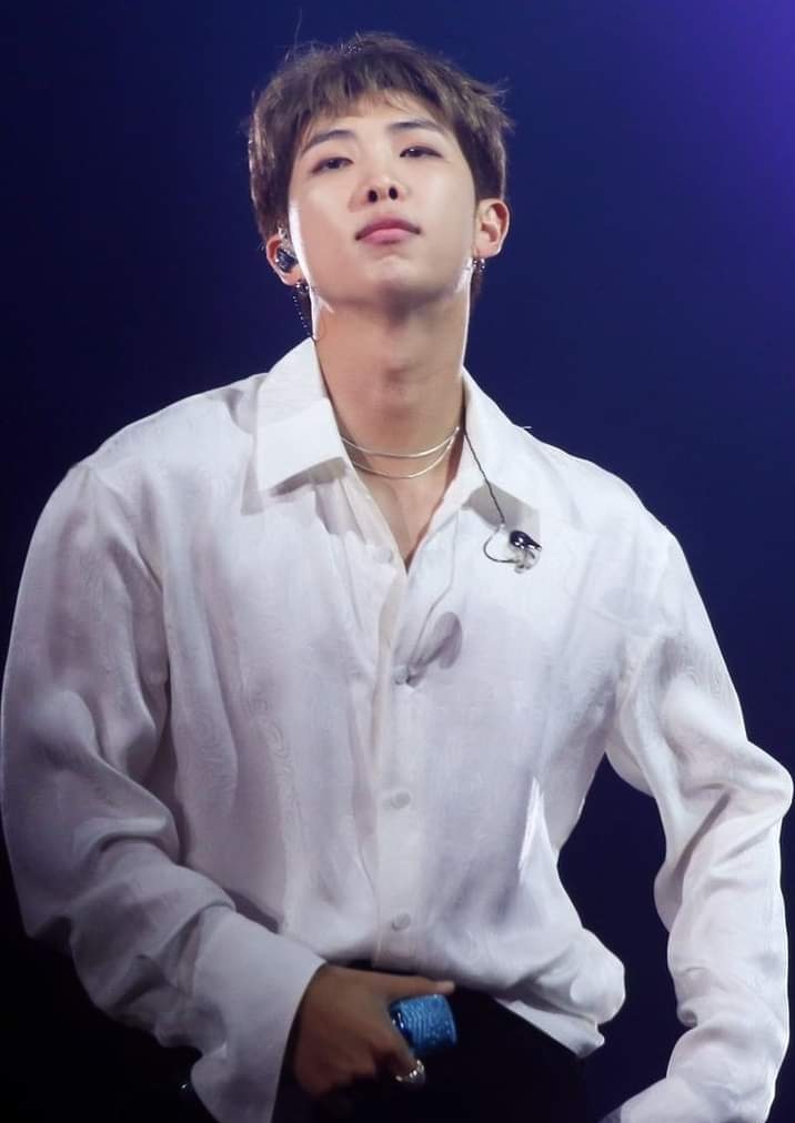GloraA7's tweet photo. Kim Namjoon el hombre más guapo del 🌎 I love Nam
#kimnamjoon #orgulloarmy https://t.co/e2QlEfzbmu