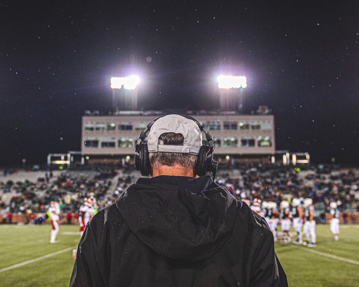 ohiou's tweet photo. Frank Solich Field 🏈

Today, the Ohio University Board of Trustees approved the naming of the football field in Peden Stadium for former head coach Frank Solich, the winningest coach in the history of @MACSports.

📰» https://t.co/EBXYJBUB1i https://t.co/fNDkf6zsxq