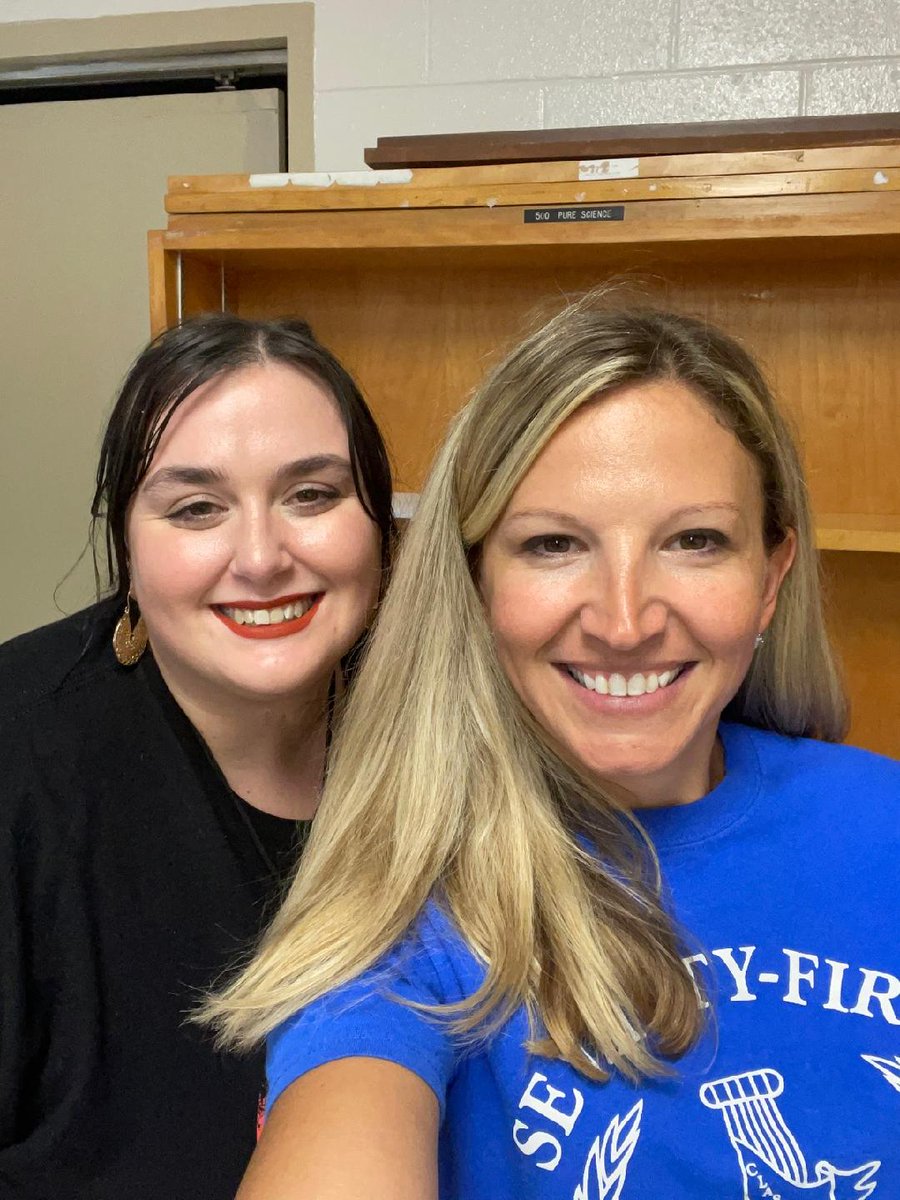 V Israel tweet media