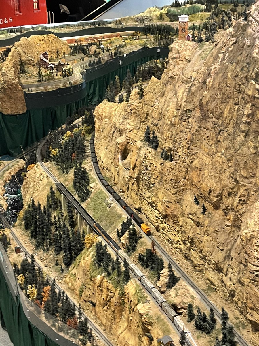 Colorado Model Railroad tweet media