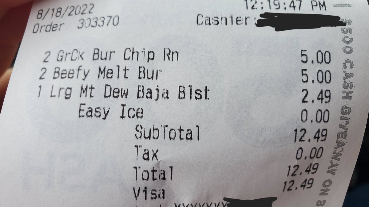 jonathanpoch's tweet photo. @tacobell Just came from a Taco Bell in Portland Oregon. Ordered two beefy melt burritos and two chipotle ranch grilled chicken burritos. I got both of the chicken burritos but only one of the beefy melt burritos. https://t.co/KPxCIbMJQu