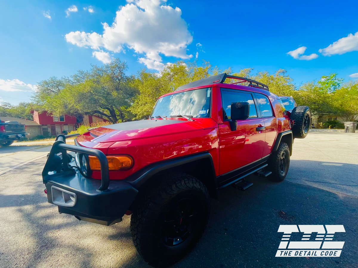 thedetailcode's tweet photo. It’s a #ToyotaThursday. We worked on this #ToyotaFJ last week and man oh man does that red pop! This #FJcruiser got our optimzized package. The owner is looking to sell this apple red beauty. It’s ready to go for a new owner. 😏 https://t.co/0HecLrrg1C
