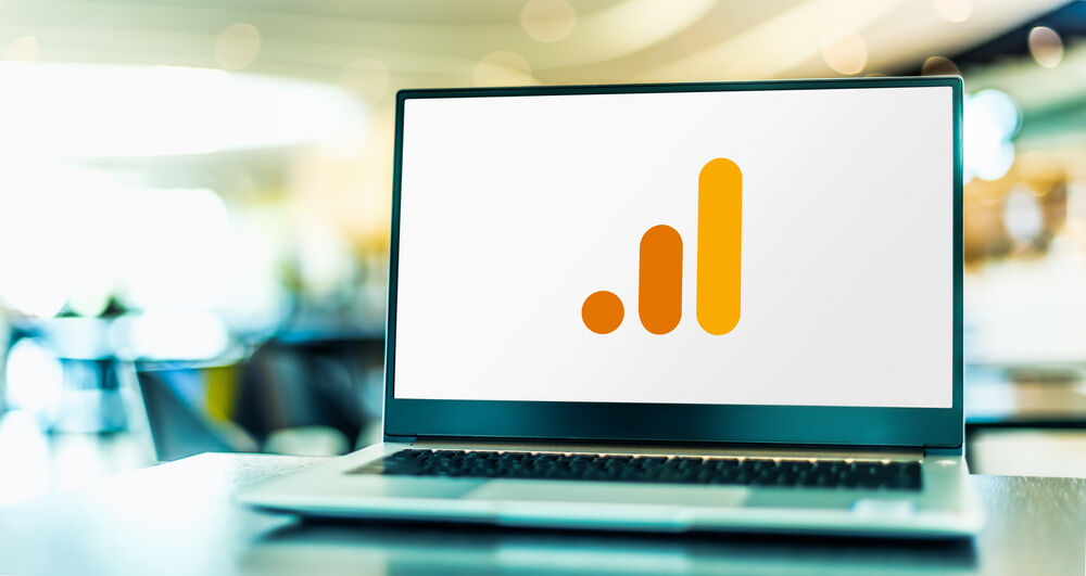 Proof_Digital's tweet photo. Google Analytics 4 (GA4) is coming, and it'll change the way we look at data. 

 We've done the research, and you can see our infographic guide to learn more about GA4 at https://t.co/25sQgyc0AJ. https://t.co/gpmqD1bg9w