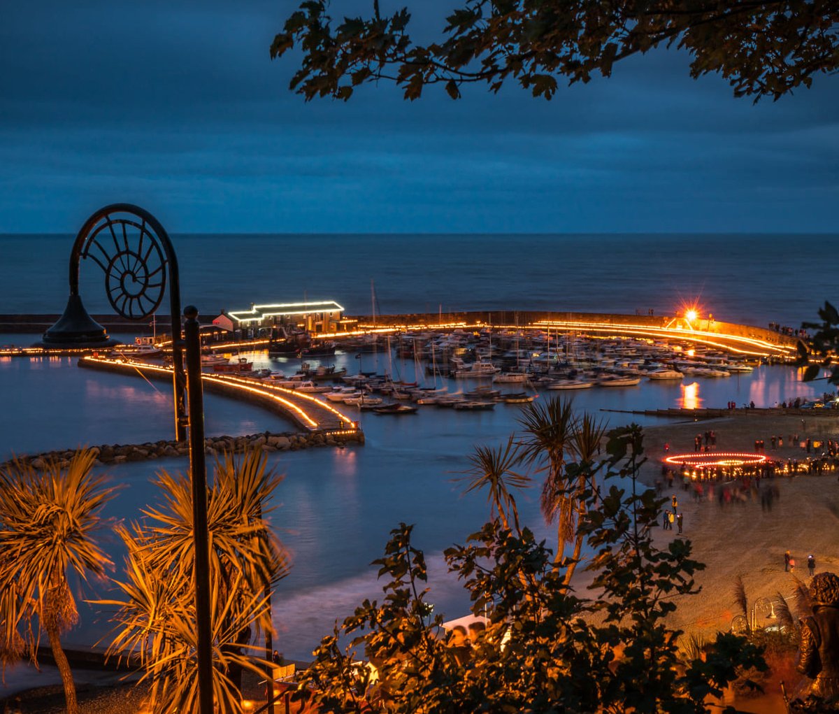 Candles on the Cobb 28th August 8pm Lyme Regis. Get your candles at candlesonthecobb.com/candles Sponsor a candle in memory of a loved one. Candles are limited to 5,000.  Proceeds to Lyme Regis Youth Projects, British Red Cross &amp; Cancer Research UK. 
#lymeregis #memorycandles #dorset