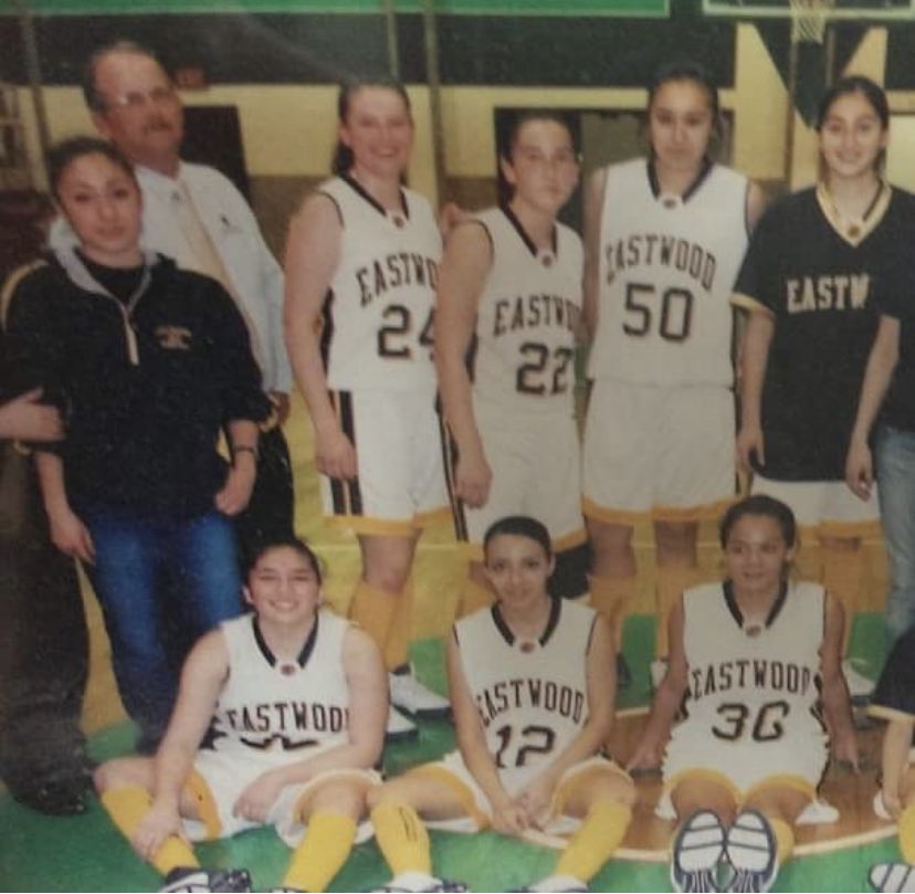 #ThrowbackThursday to my senior year with El Paso’s finest. Not going to say I miss those knee length socks or running in 8th hall, but my memories of the bus home after winning Bi-District still provides some wistfulnesses now ☺️ #TheDistrict #TrooperNation EHS C/o 2005 🏀🫡