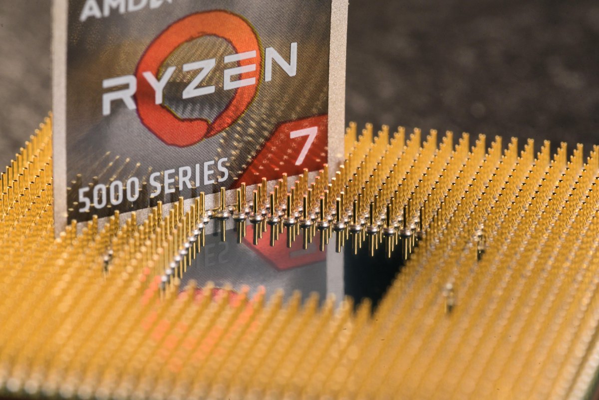 Ryzen 7000 Series will use an LGA socket, so no more golden pins. They are still so pretty to look at though! ❤️