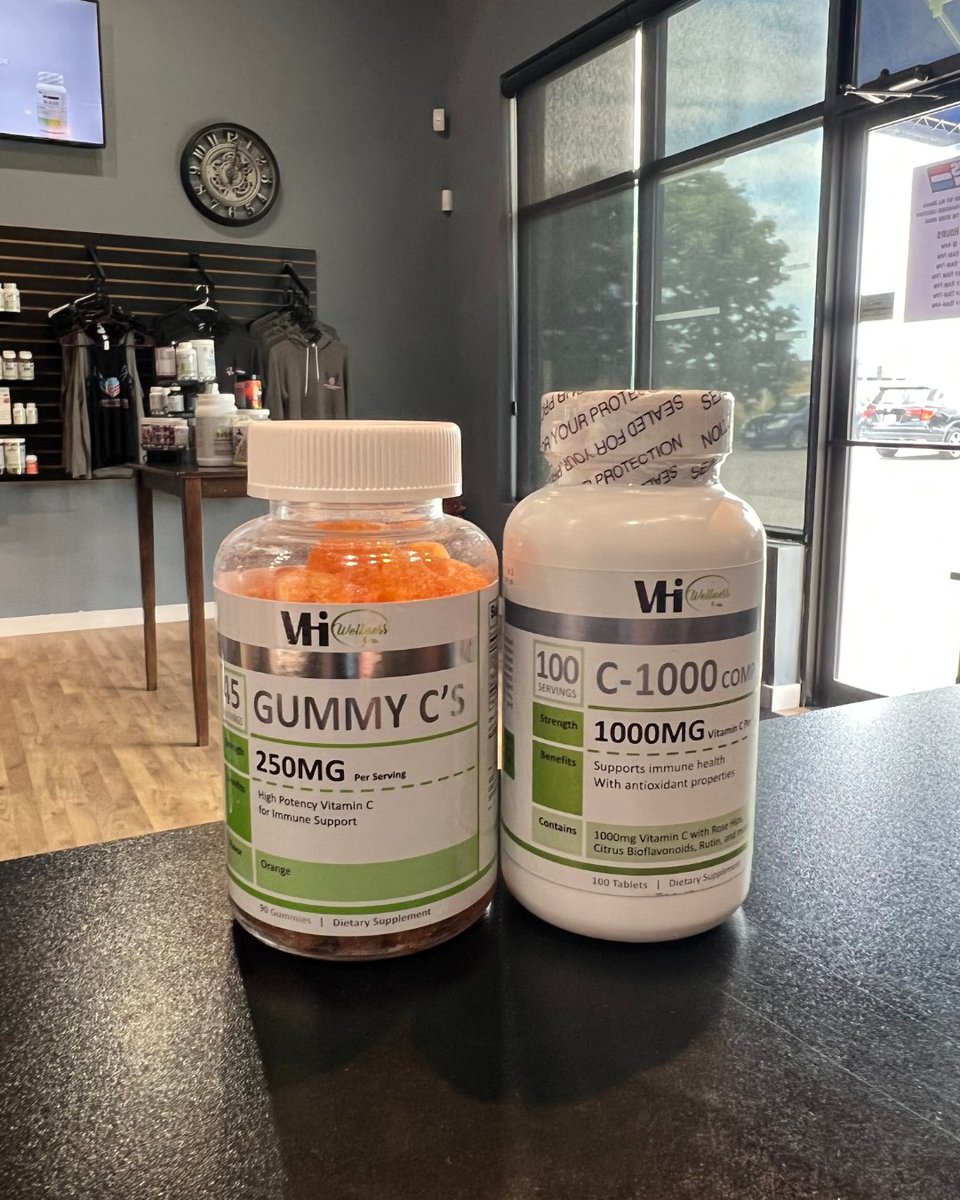 Rexius_Bellevue's tweet photo. It's a bird  It's a plane No it's Vitamin C. 
Think of Vitamin C as the Superman of vitamins. 
Helps the heal process, Helps decrease blood cholesterol, Aids in preventing many viral an d bacterial infections, Enables protein cells to hold together and so much more. https://t.co/aHlouWOF4d