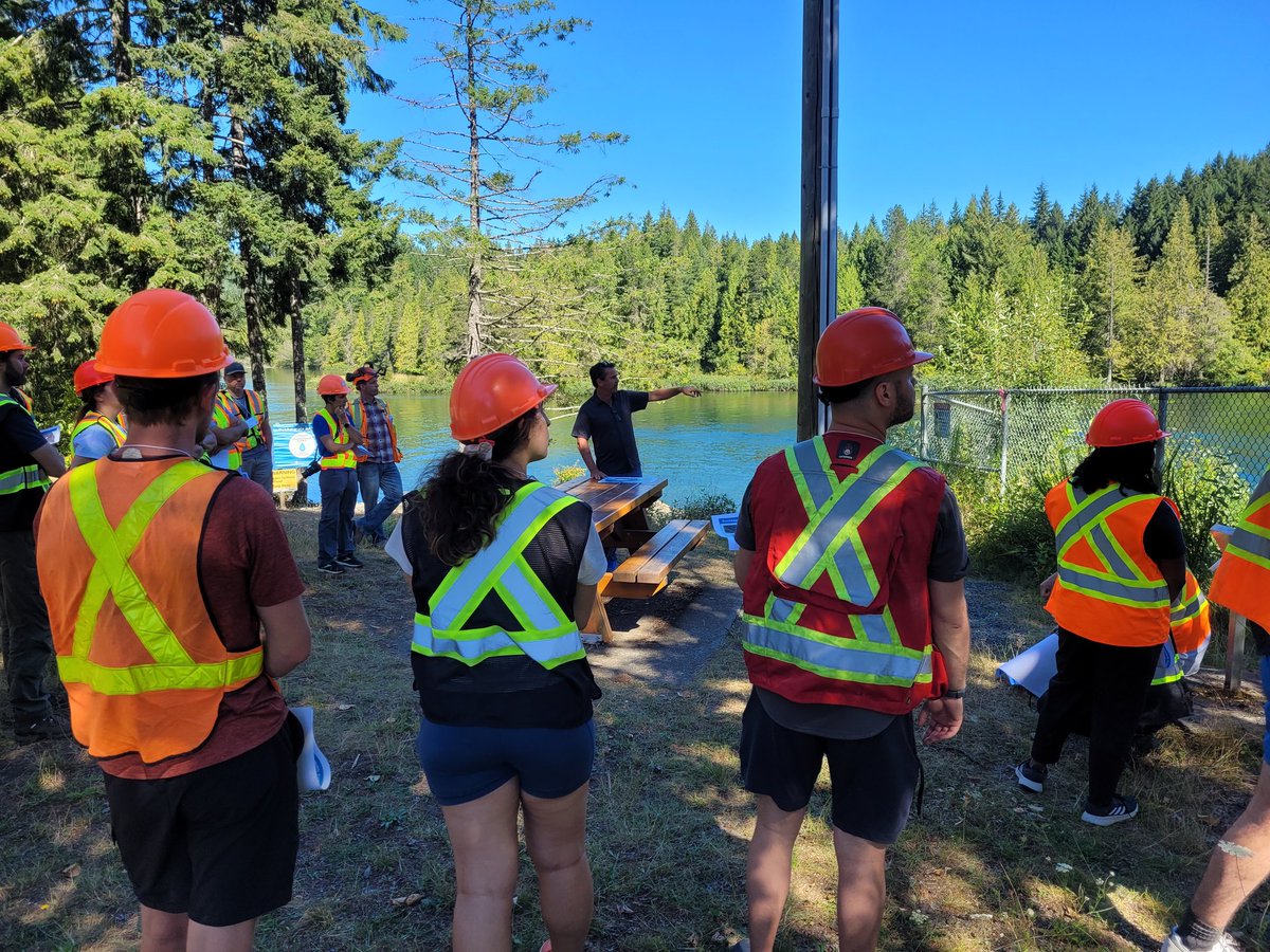 forWaterNetwork's tweet photo. Day 3 of source-to-tap training took place in #Comox Valley Regional District & the Village of Cumberland.
Thanks to @comoxvalleyrd & @bchydro & @mosaicforests & #CumberlandBC & @Manulife & #UROC for sharing how partnerships enhance source #water protection & quality! https://t.co/v20DaG8wPf