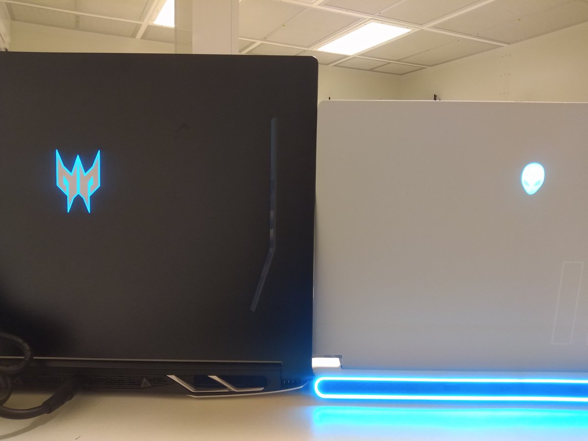 europc's tweet photo. Dell Alienware versus Acer predator.  
Which is best ? 

Both are available from https://t.co/bPtsTis3gE

#alien #Predator #GoGreen #refurbished #laptop #dell #acer https://t.co/mhlRyoI0kR