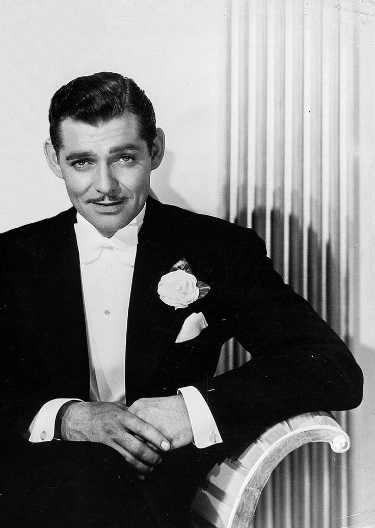 fa_faw5872's tweet photo. جذاب تر ازین مرد تاحالا خلق نشده و نخواهد شد🤤
#clark_gable https://t.co/SXc6nEzOL1