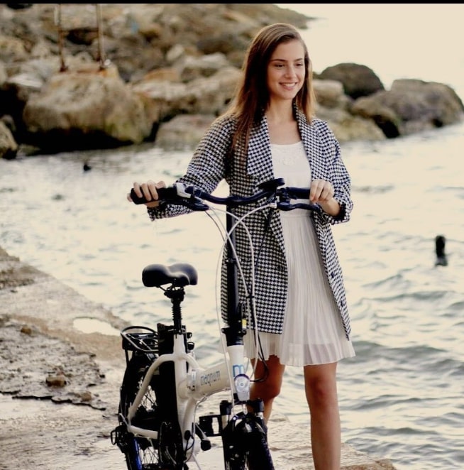 plus_ebike's tweet photo. Magnum Premium embodies beauty, geometry, power, and style. It's a powerful folding bike that captures the essence of urban mobility and attractive practicality. #feelthepower
#ebikeplus #ottawa #magnumbikes #electricbikes #electricfolders #gogreen #foldingbikes #ebike #monday https://t.co/rAcSMfj4yu