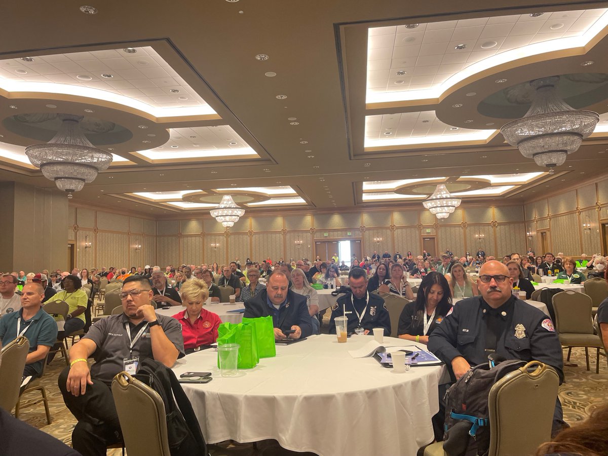 fema's tweet photo. "When I look across this room, I see some of the most dedicated, hardworking, and genuine emergency managers this country is so fortunate to have.”
@FEMA_Deanne delivers keynote remarks at the National CERT Association 2022 Conference. #CERTStrong https://t.co/BTbfFF4BB8