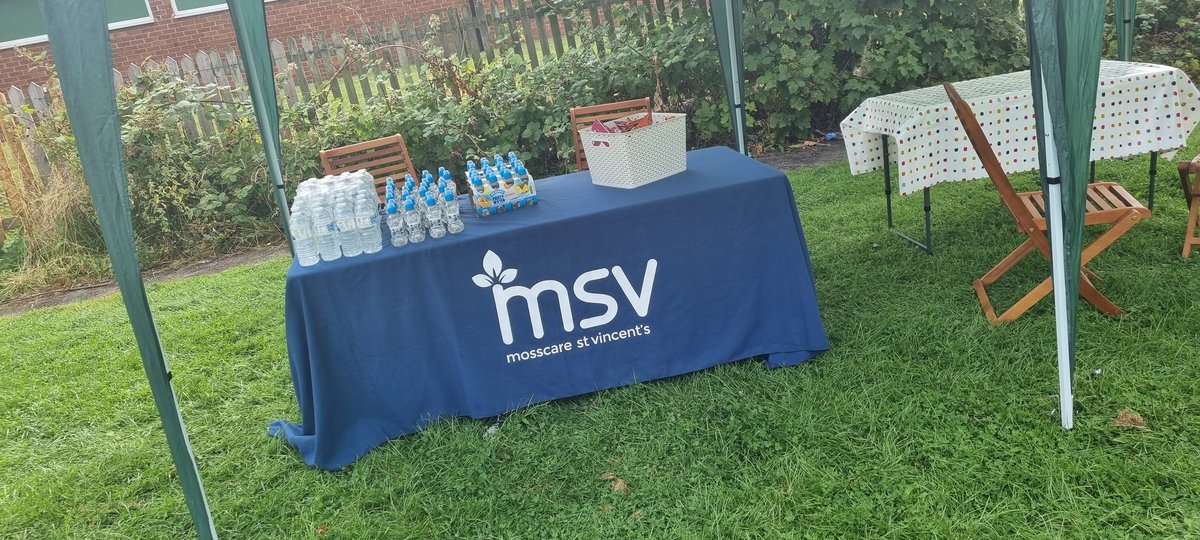 BeckyMSV's tweet photo. Well done @cath_MSV for putting together this wonderful fund day over in Bredbury. Hundreds turned out and had an amazing time! #msv #community @MSVHousing #fun 🥳 https://t.co/ozziaDYU8l