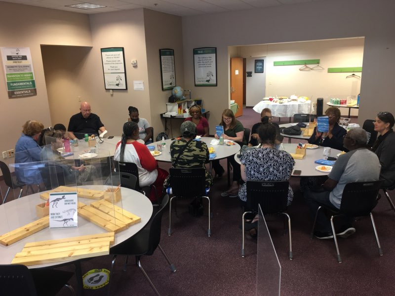 seedsofliteracy's tweet photo. BOOK CLUB IS BACK!!!!
#AdultEducation #BookClub #AdultLiteracy #Literacy #AdultLiteracy #GEDProgram https://t.co/sh35u7hee8