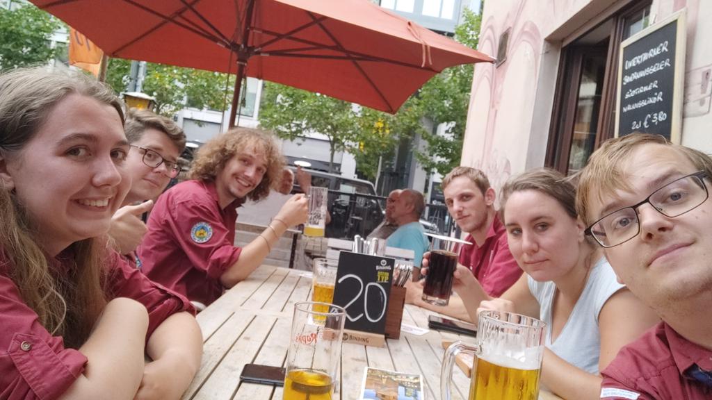 Tijd voor wat snitzel met de leiding!