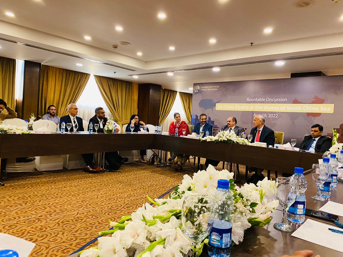 RahmanRahii's tweet photo. During round table discussion on the topic " US_China rivalry at the shores of South China Sea". Organised by Islamabad Institute of Conflict Resolution #IICR
@Mushahid https://t.co/57EfllYbcY