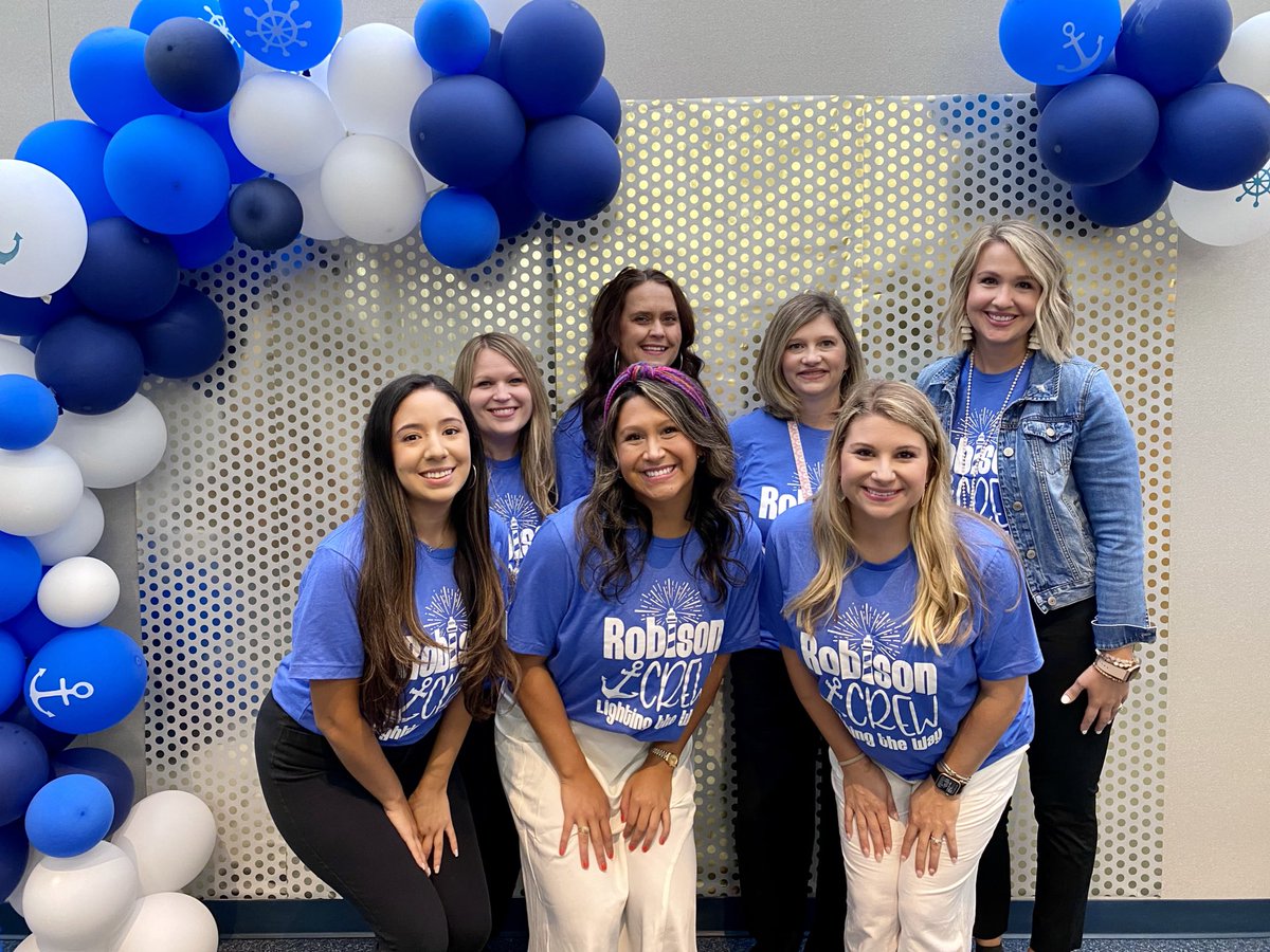MrsKrusesClass's tweet photo. Beyond excited to work with this amazing team this year! @RobisonES #CFISDspirit #Lighttheway #2ndgrade https://t.co/mI0xzLxh1T