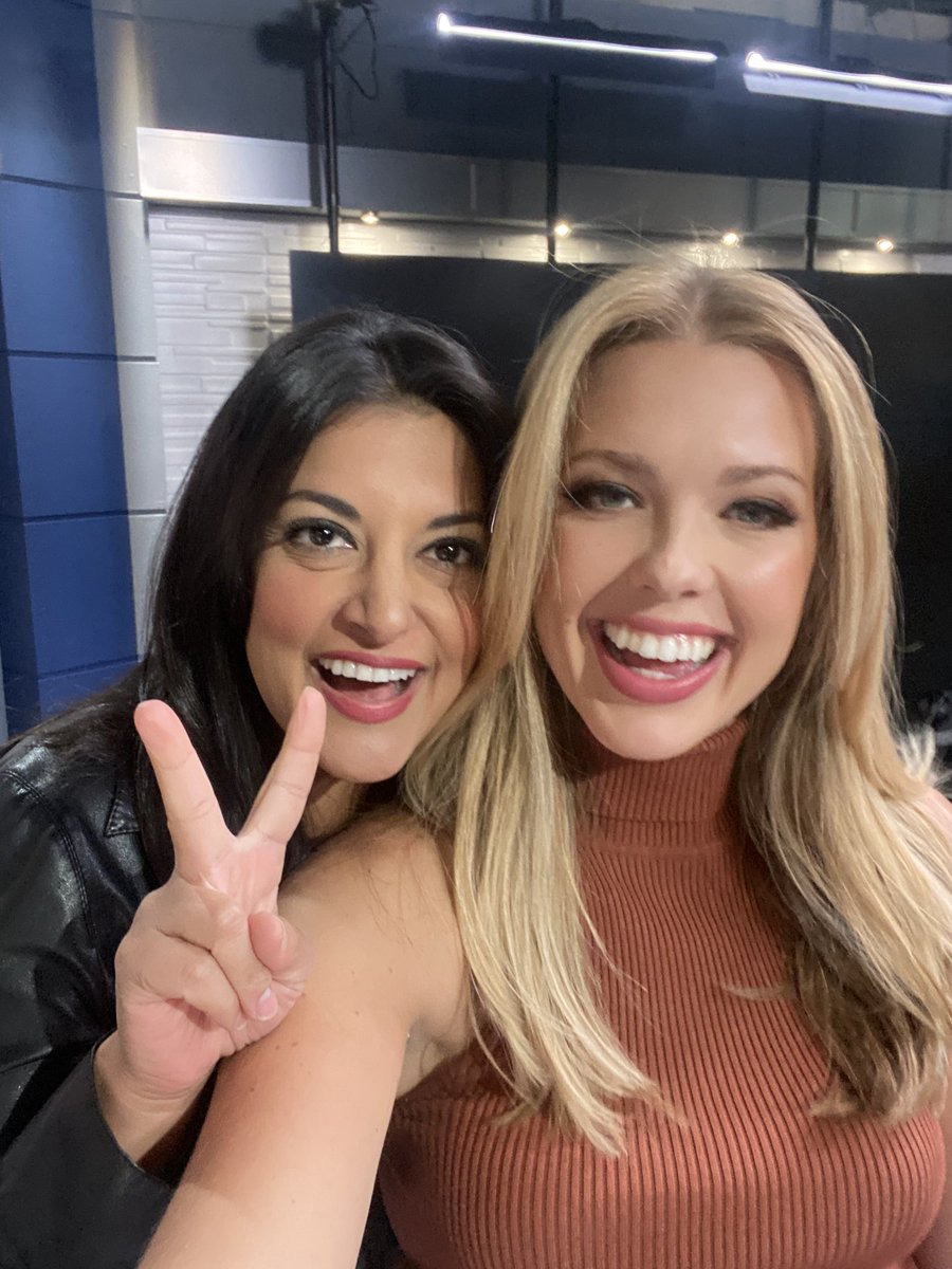 jordantolberttv's tweet photo. Happy Friday Jr.! Feat @CettaCallahan https://t.co/QMt0jz39eN