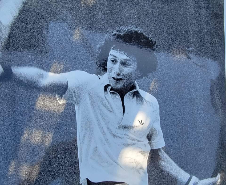 angelprotennis's tweet photo. #ThrowbackThursday 
1977 Lincoln Open Mens Singles Finals in Lincoln Nebraska.I lost in 3 sets to Bob Green of Omaha, Nebraska.Bob got to top 40 on atp later in his career.I got him back in the Doubles finals. Coming back from Southern Tour,  found this.
#tennislife
#journalstar https://t.co/oAxtIIezCB