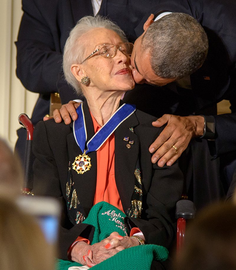 katjohn1918's tweet photo. Presidential medal of freedom from THE president 🏅 https://t.co/Bq3W18JBD9