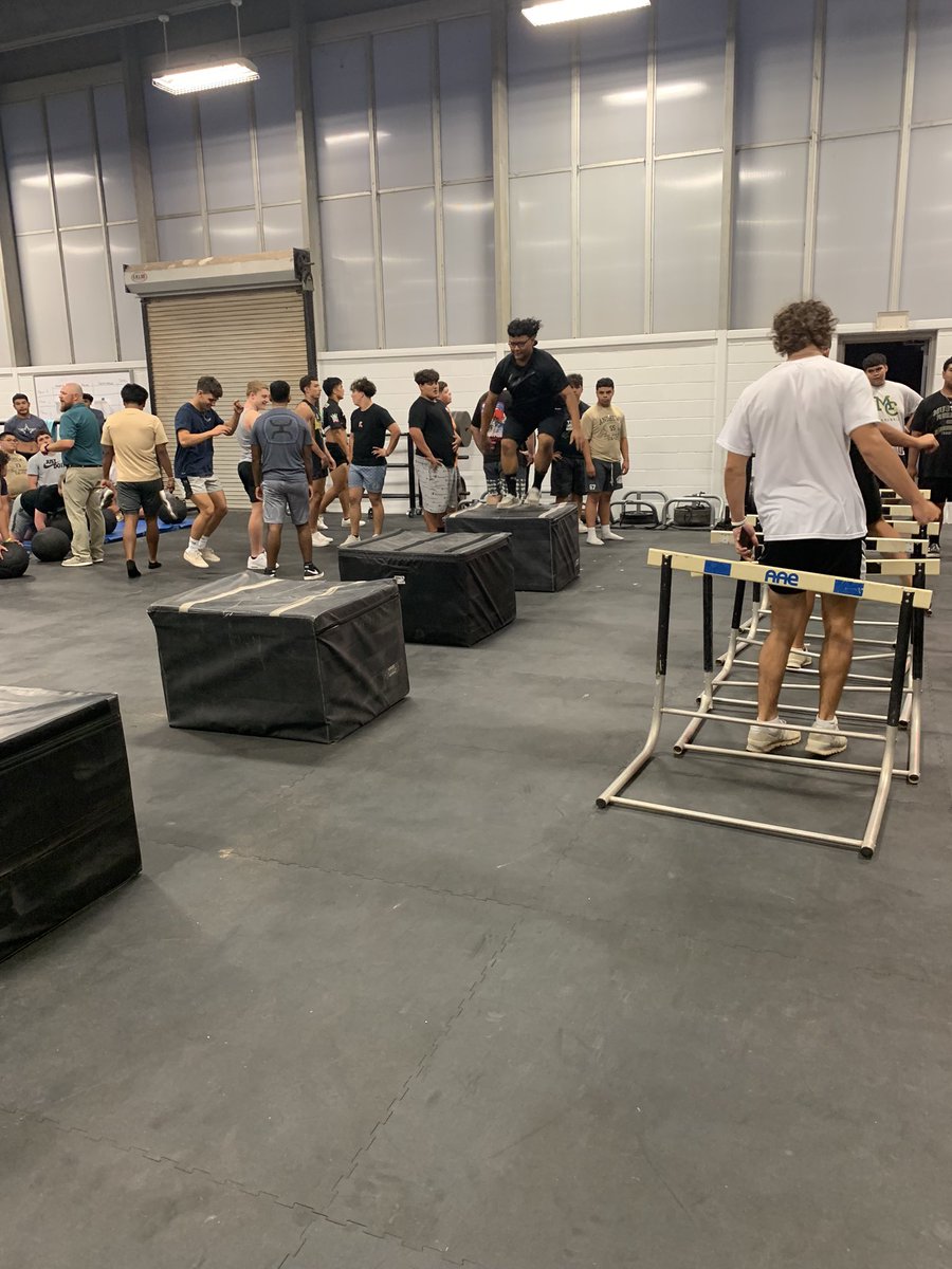 Andrews Football (@mustangpigskin) on Twitter photo The Mustangs were hard at it this morning in the weight room. <a href="/AndrewsMustangs/">Andrews Athletics</a> <a href="/Andrews_ISD/">Andrews ISD</a> <a href="/JaimeBoswell2/">Jaime Boswell</a> <a href="/Anewsconnection/">Andrews News Connection</a> The Mustangs were hard at it this morning in the weight room. <a href="/AndrewsMustangs/">Andrews Athletics</a> <a href="/Andrews_ISD/">Andrews ISD</a> <a href="/JaimeBoswell2/">Jaime Boswell</a> <a href="/Anewsconnection/">Andrews News Connection</a>