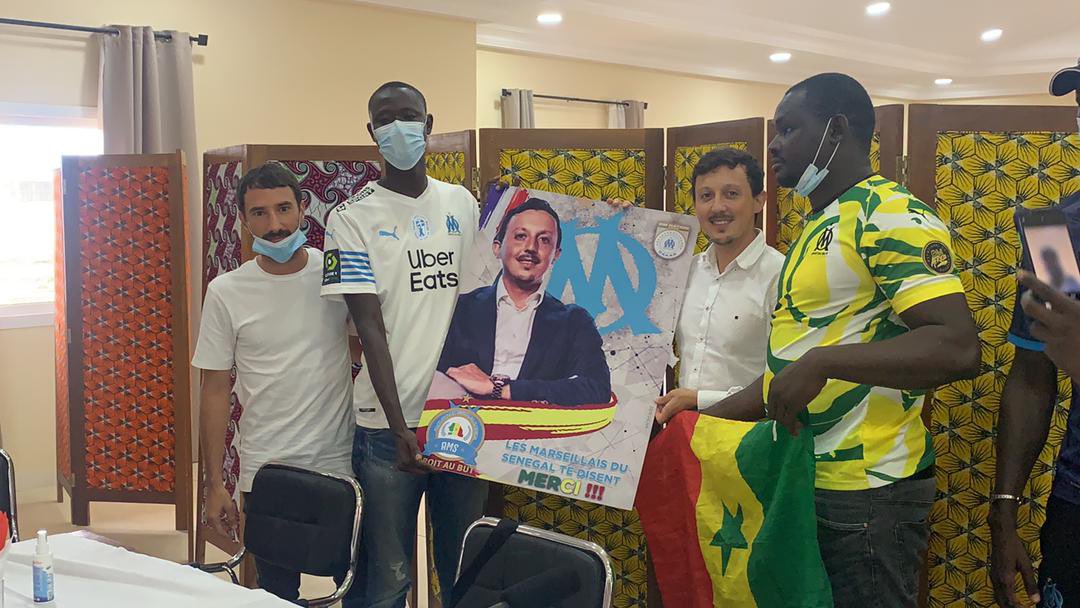 khafniang99's tweet photo. Chers #Marseillais @LeMaillotDeFoot m'offre un maillot de @OM_Officiel si j'arrive à avoir #500_Retweets ... Je compte sur vous la famille pour l'atteindre.Svp veuillez #Retweetter mon #Tweet_épinglé !!!! @OM_Officiel @Toto_RiinaOM @Vincent_1393 @SonkoOfficiel @Winners1987 🤍💙🇸🇳 https://t.co/KfBEmvFM8Q
