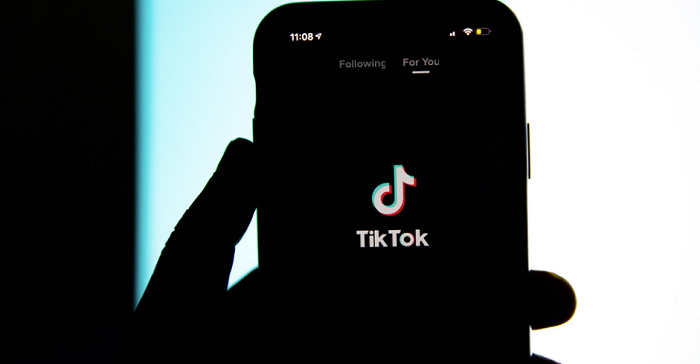 EdTobie's tweet photo. TikTok is becoming the new go-to discovery platform for younger users 🤩 Learn all about the rise of TikTok here! https://t.co/q8tE01Fdyv https://t.co/kHx0qMIXLV